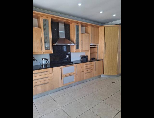 3 BEDROOM PROPERTY TO RENT IN GREENSIDE
